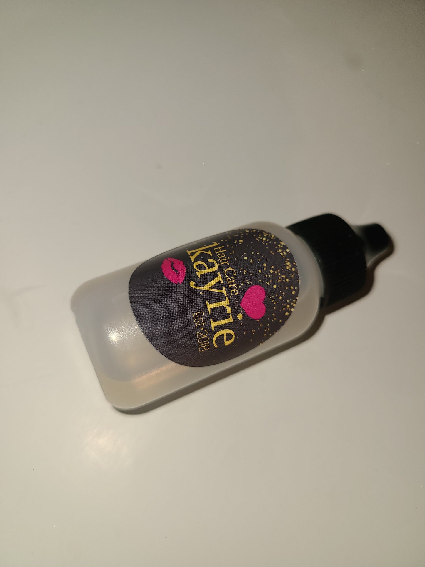Clear lace glue