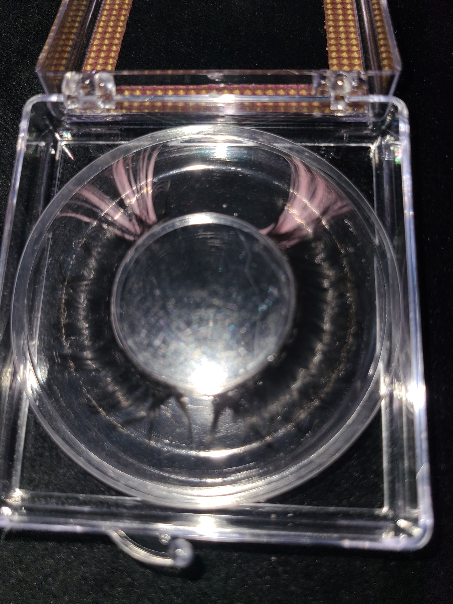 Bubble gum pink /black lashes